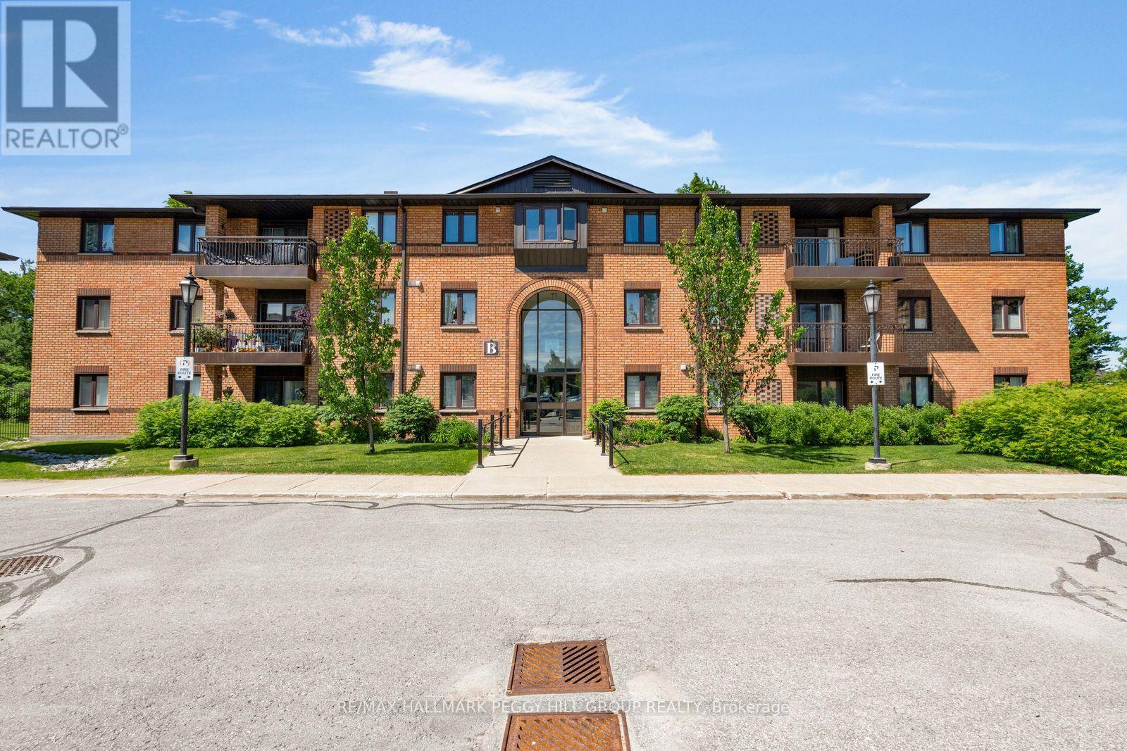 211 - 10B COULTER STREET, Barrie (Sunnidale), Ontario L4N6S1