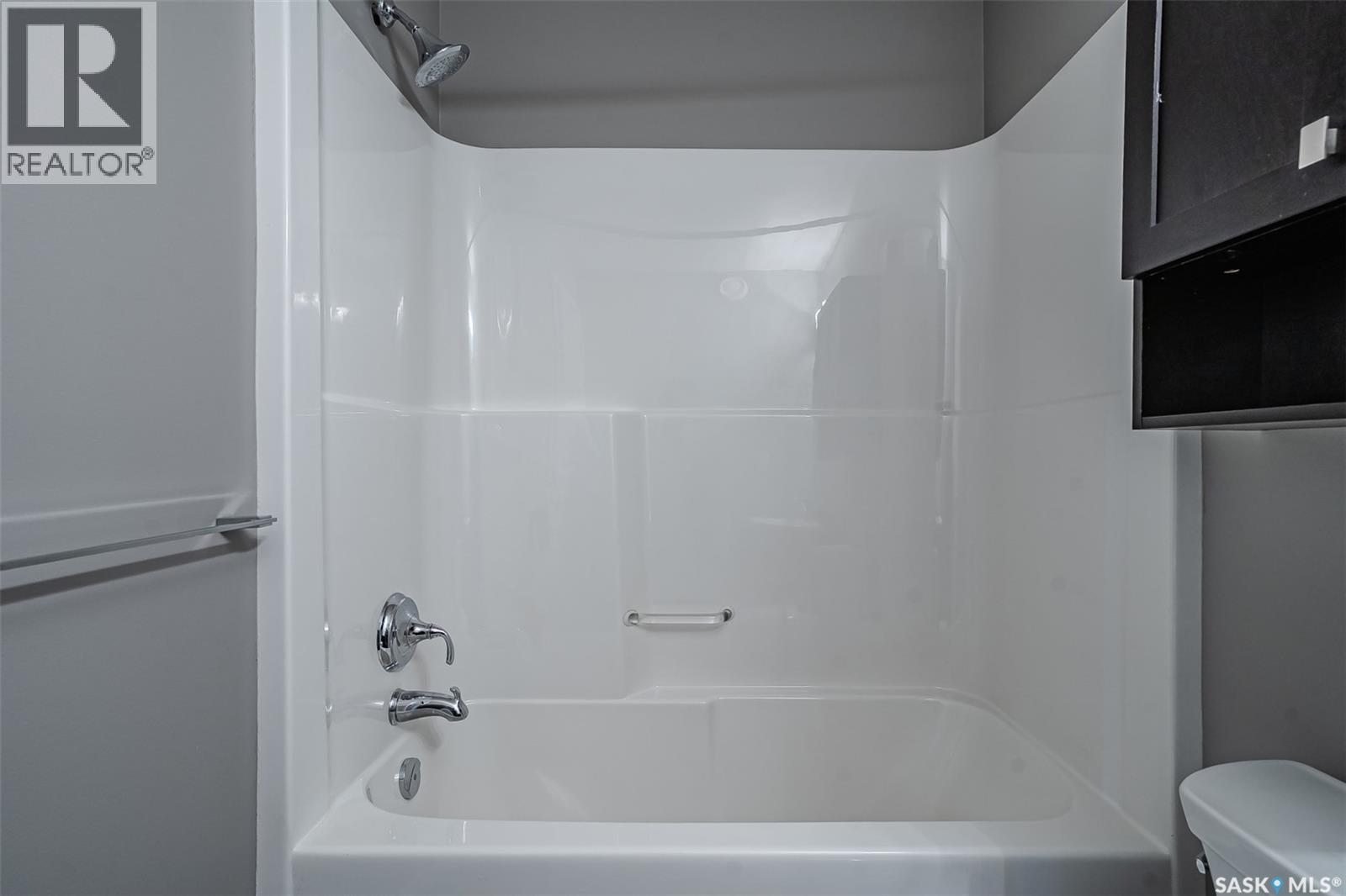 萨斯卡通 Hampton Village 4卧4卫独立屋,全装修地下室带加热双车库 - 19
