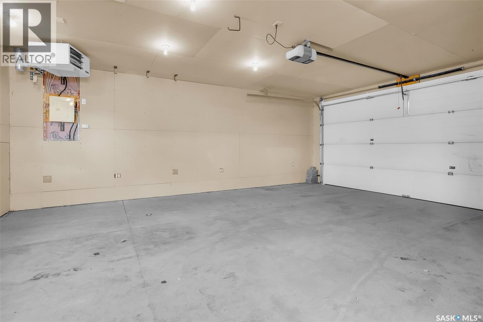 萨斯卡通 Hampton Village 4卧4卫独立屋,全装修地下室带加热双车库 - 35