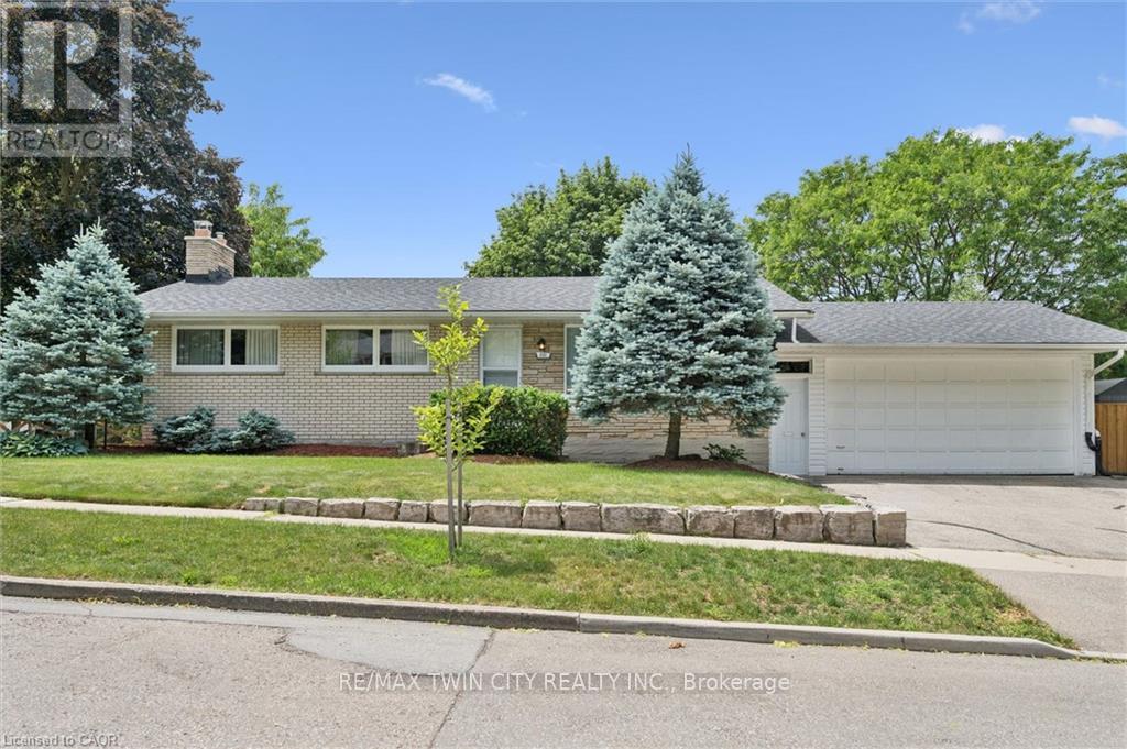 221 WILLOWDALE AVENUE, Waterloo, Ontario N2J3M3