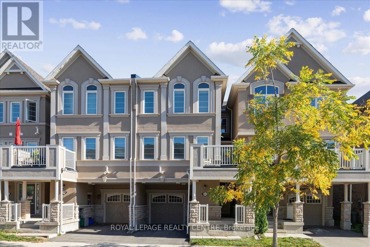 Row / Townhouse for Sale in 3087 MISTLETOE GARDENS|Oakville (GO Glenorchy), Ontario L6M0Y7