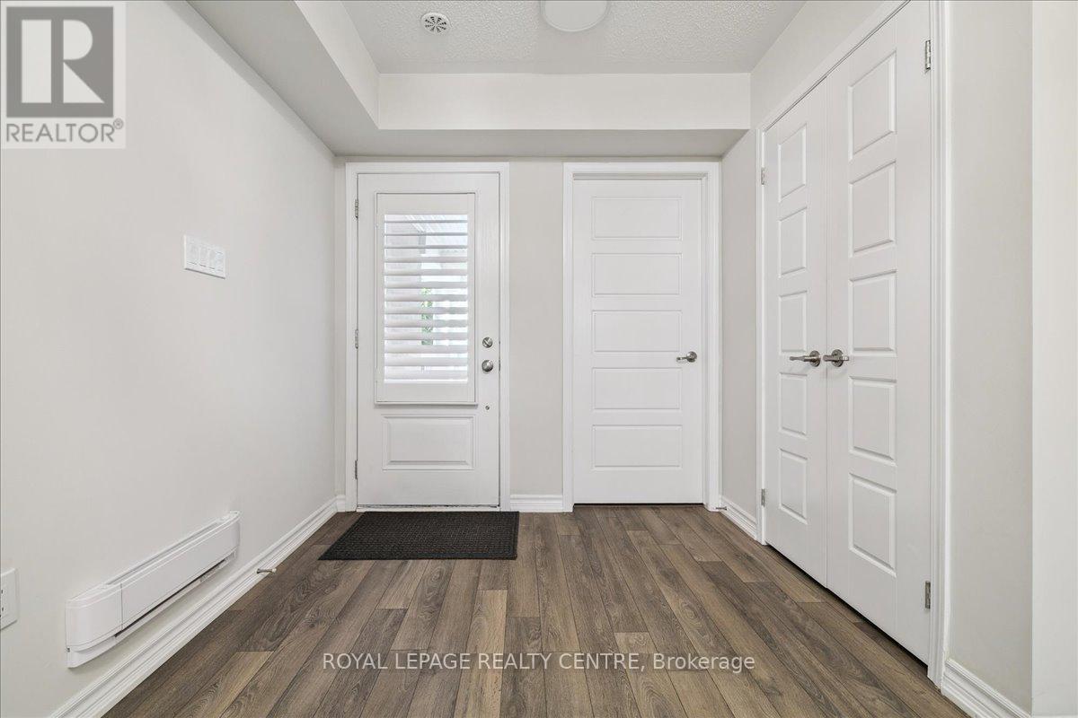 Row / Townhouse for Sale in 3087 MISTLETOE GARDENS|Oakville (GO Glenorchy), Ontario L6M0Y7 4