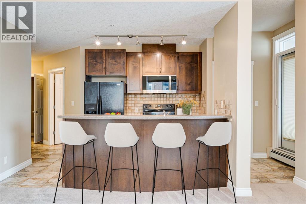 Apartment for Sale in 3306, 24 Hemlock Crescent SW|Calgary, Alberta T3C2Z1 2