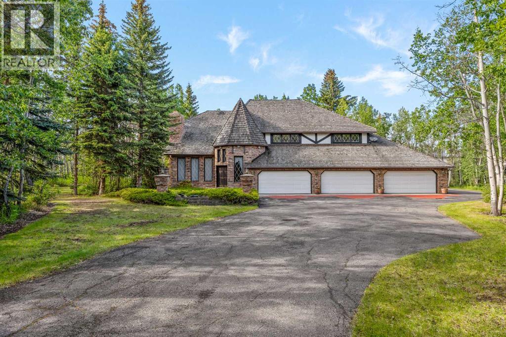 House for Sale in 7 Biggar Heights Bay|Rural Rocky View County, Alberta T3R1H4