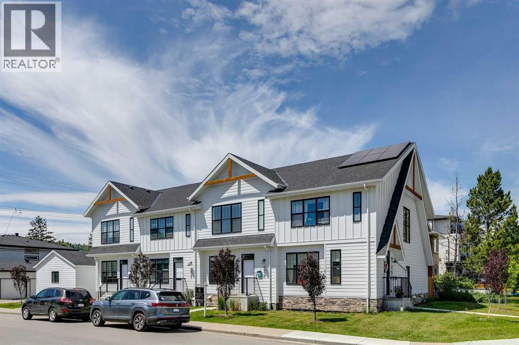 ロムニーハウス 114〜116 1927 42 Street NW, Calgary, Alberta T3B5H1 - A2321675 | REALTOR.ca