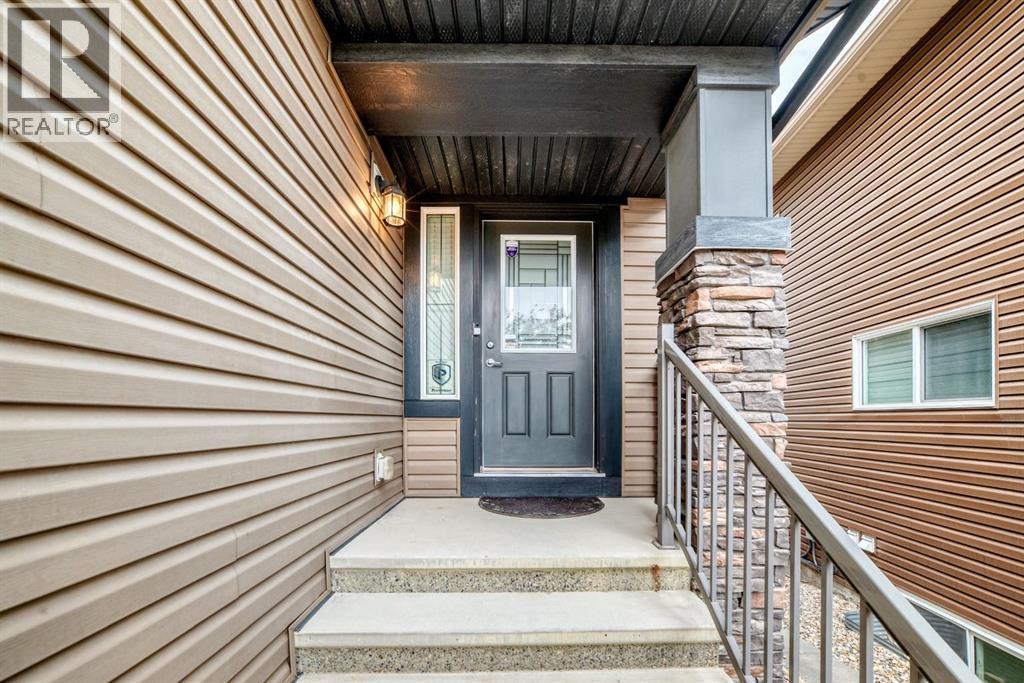 House for Sale in 49 Nolanshire Green NW|Calgary, Alberta T3R0P6 2