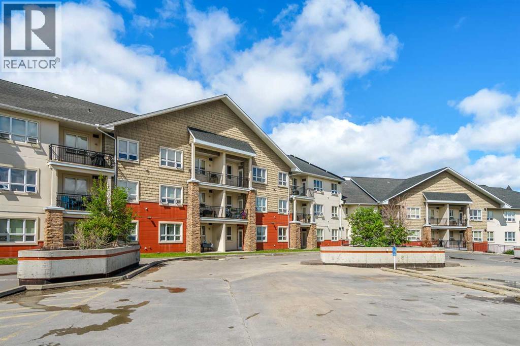 Apartment for Sale in 455, 26 Val Gardena View SW|Calgary, Alberta T3H5Z5 2