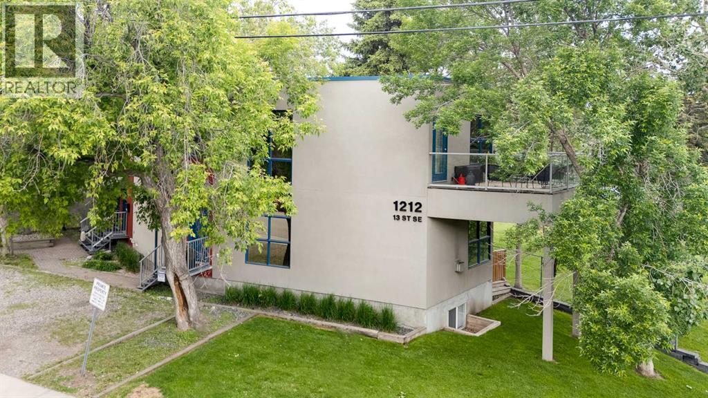 Row / Townhouse for Sale in 304, 1212 13 Street SE|Calgary, Alberta T2G5R3 2