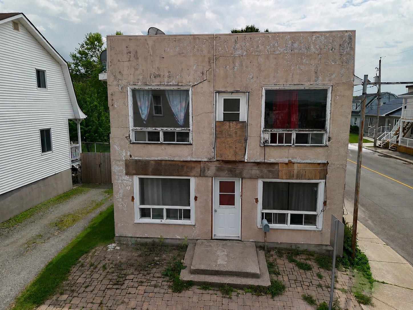 35 Rue Ayers, Lachute, Quebec J8H2S7