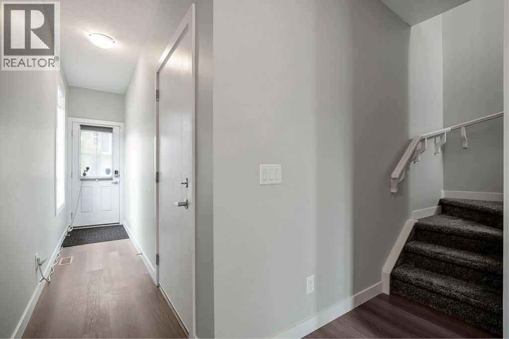 Row / Townhouse for Sale in 902 Sage Hill Grove NW|Calgary, Alberta T3R2A2 2