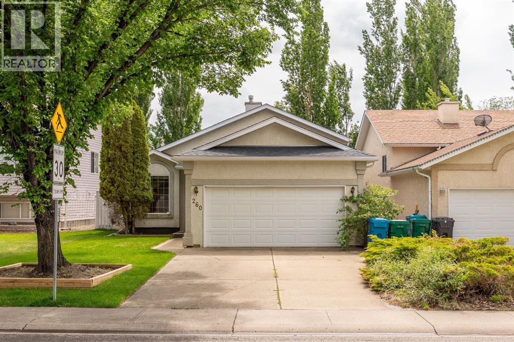 260 Red Crow Boulevard W, Lethbridge, Alberta T1K7B6