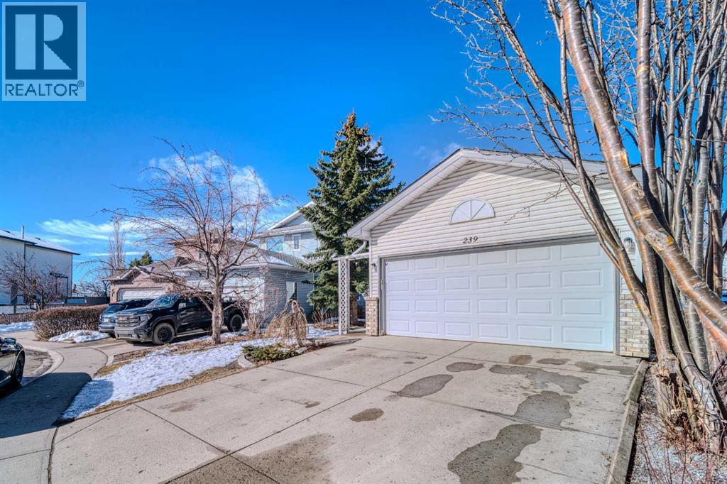 House for Sale in 239 Arbour Wood Close NW|Calgary, Alberta T3G4C3 3