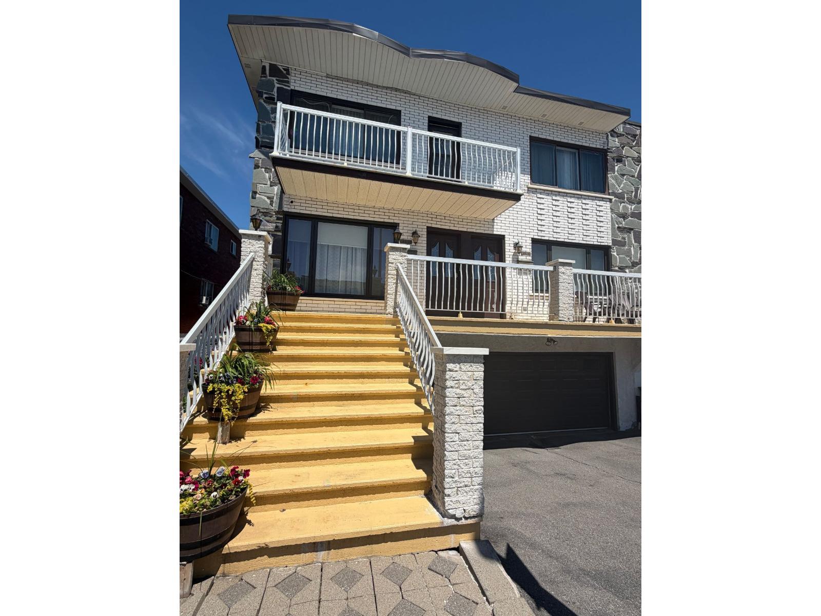 2189-2191A Rue Ménard, Montréal (LaSalle), Quebec H8N1J2