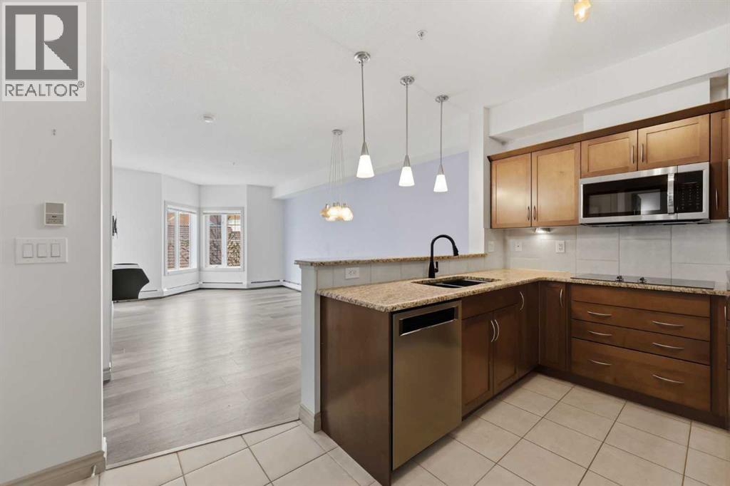 Apartment for Sale in 306, 70 Royal Oak Plaza NW|Calgary, Alberta T3G0C6 4