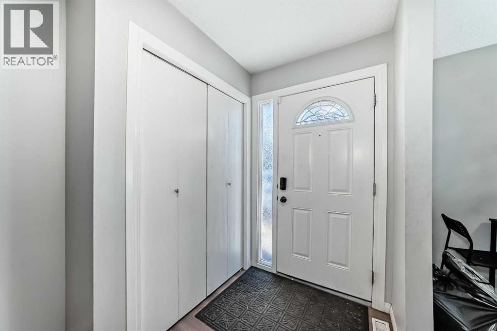 Row / Townhouse for Sale in 57, 5520 1 Avenue SE|Calgary, Alberta T7A5Z7 3