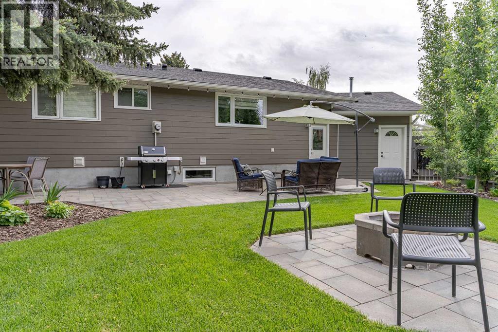 House for Sale in 260 Parkview Place SE|Calgary, Alberta T2J4W6 5