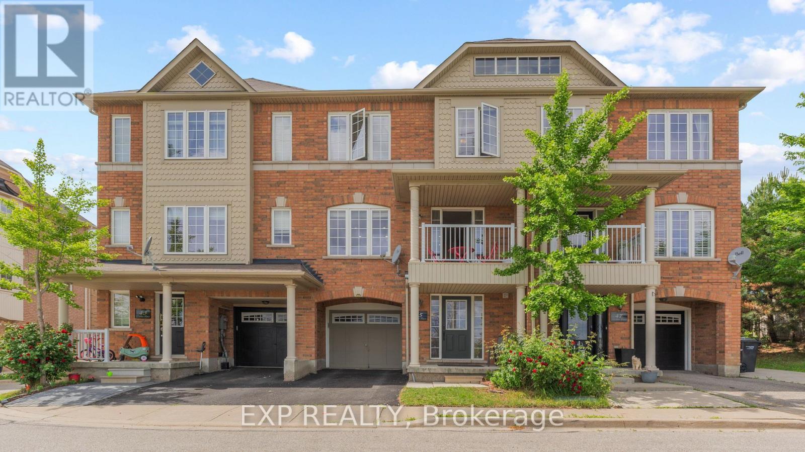 Row / Townhouse for Sale in 45 OCTOBER PLACE|Brampton (Bram West), Ontario L6Y0R6 2