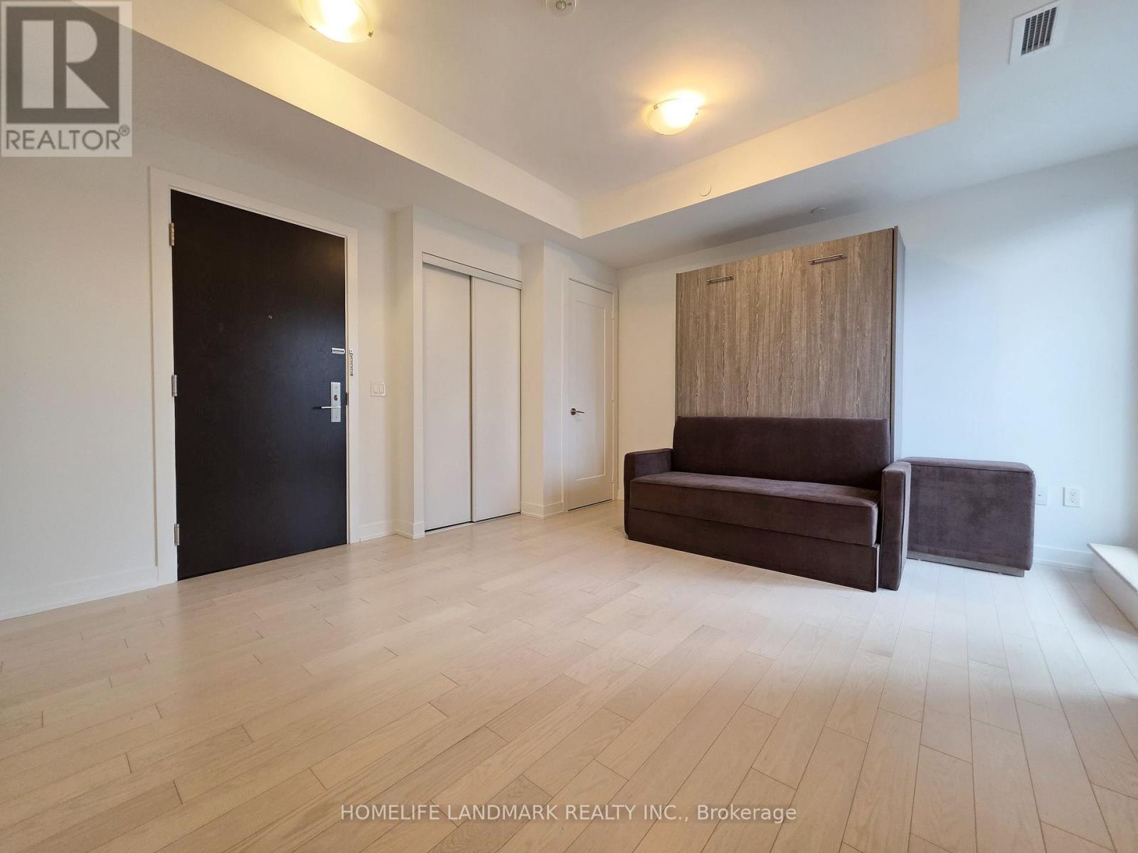 605 - 330 RICHMOND STREET W