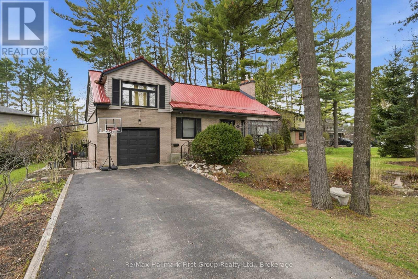 For sale: 41 FREEMAN DRIVE, Port Hope, Ontario L1A2E1 - X13460874 ...