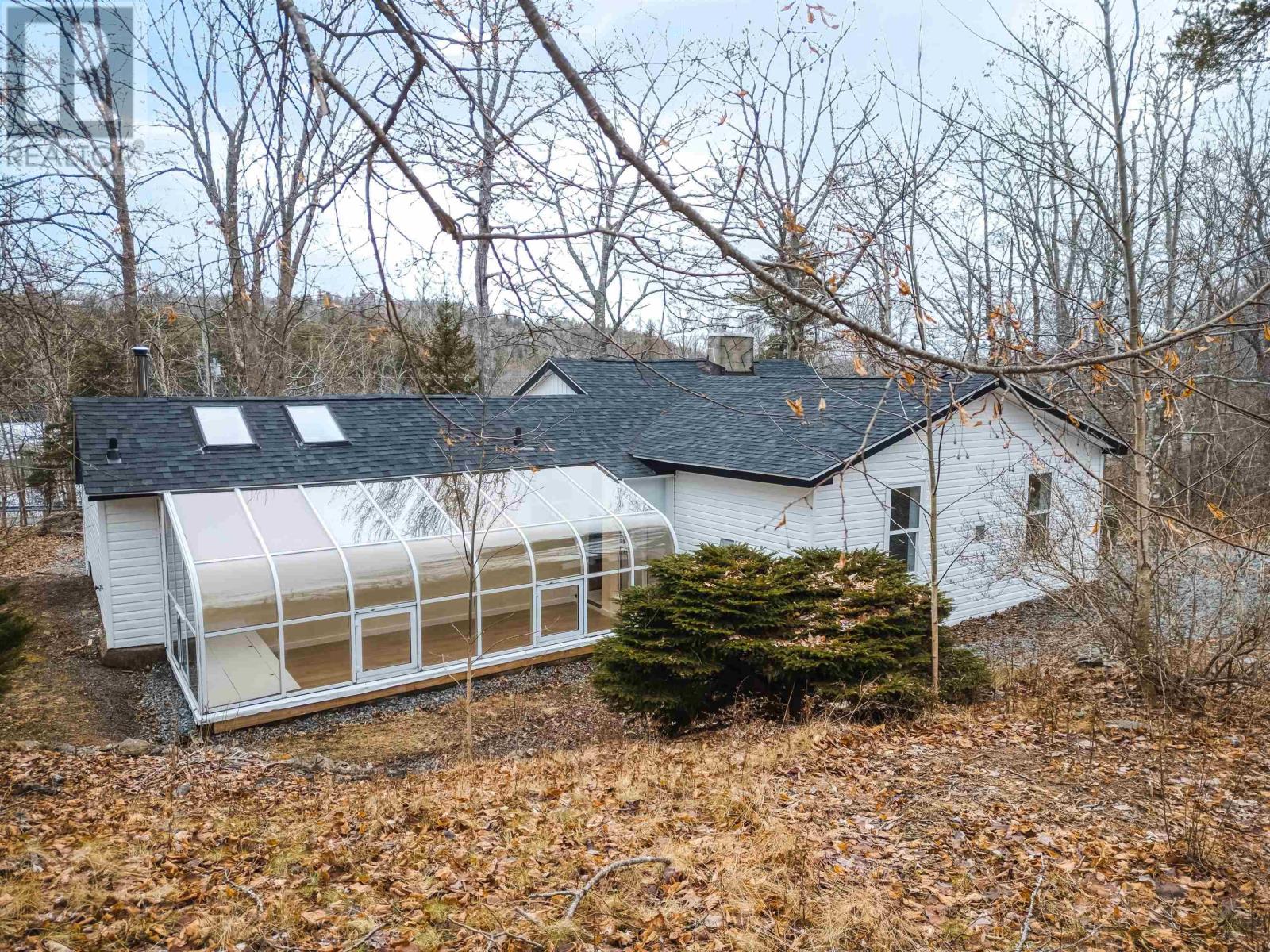 4006 Highway 2, Fletchers Lake, Nova Scotia B2T1A3