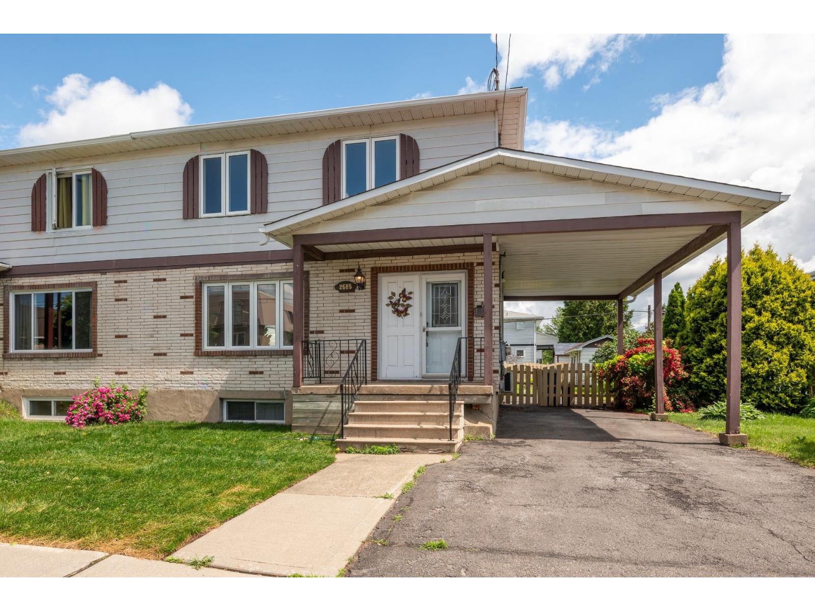 2685 Rue Ste-Hélène, Longueuil (Le Vieux-Longueuil), Quebec J4K3V5