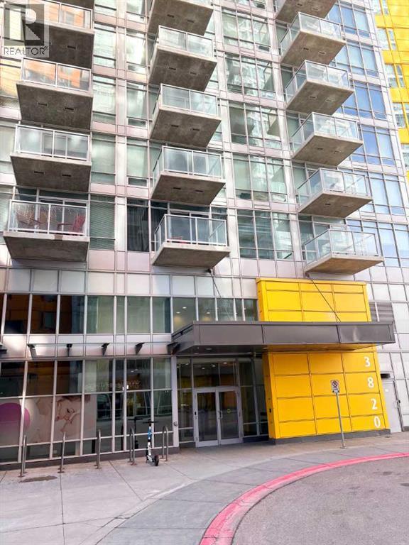 Apartment for Sale in 208, 3820 Brentwood Road NW|Calgary, Alberta T2L2L5