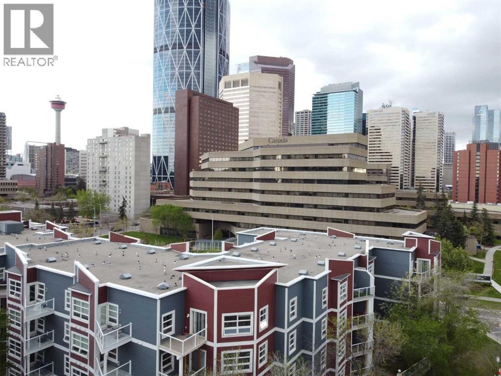 Apartment for Sale in 137, 333 Riverfront Avenue SE|Calgary, Alberta T2G5R1 2