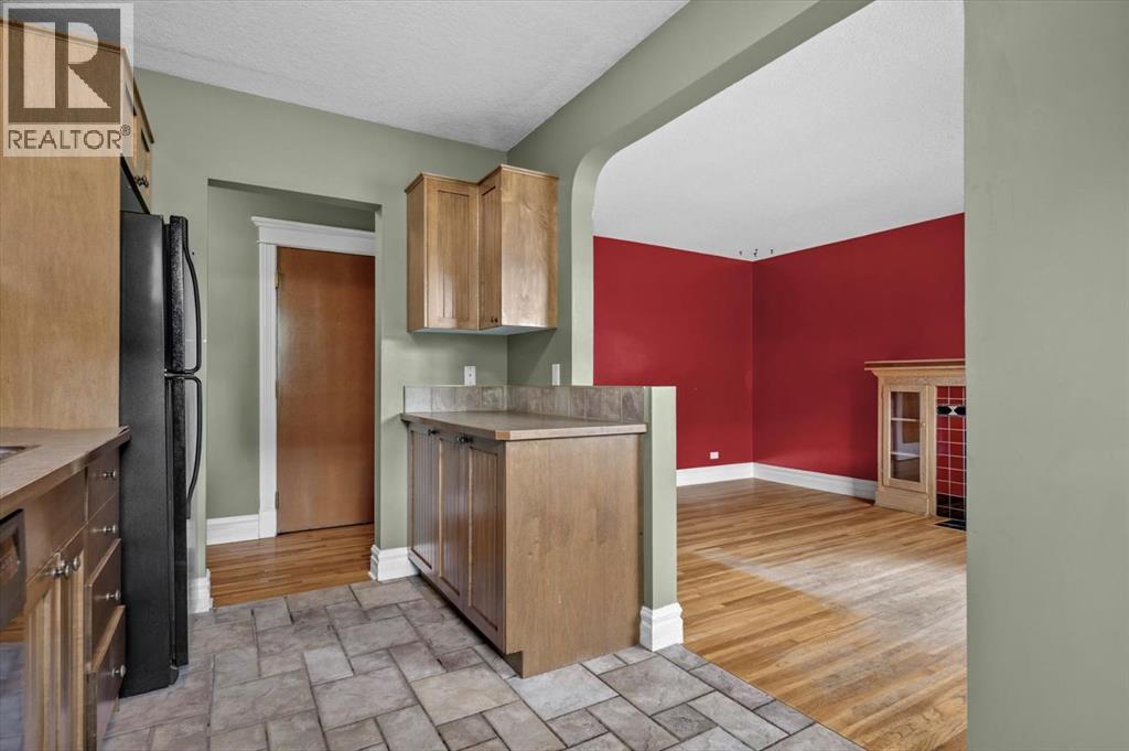 Apartment for Sale in 9, 1125 17 Avenue SW|Calgary, Alberta T2T0B5 5