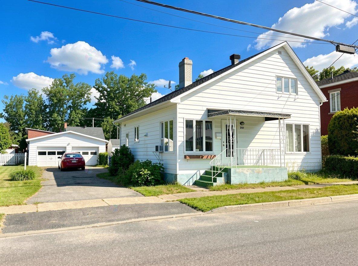 551 Rue St-Benoît, La Tuque, Quebec G9X2R6