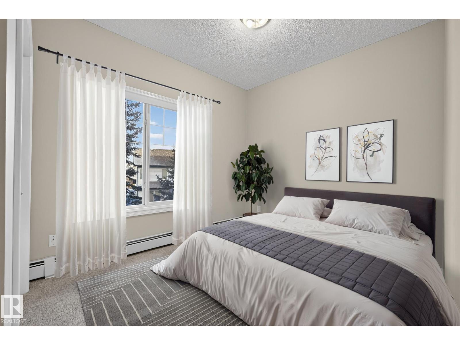 For sale: #225 226 MACEWAN RD SW, Edmonton, Alberta T6W0C5