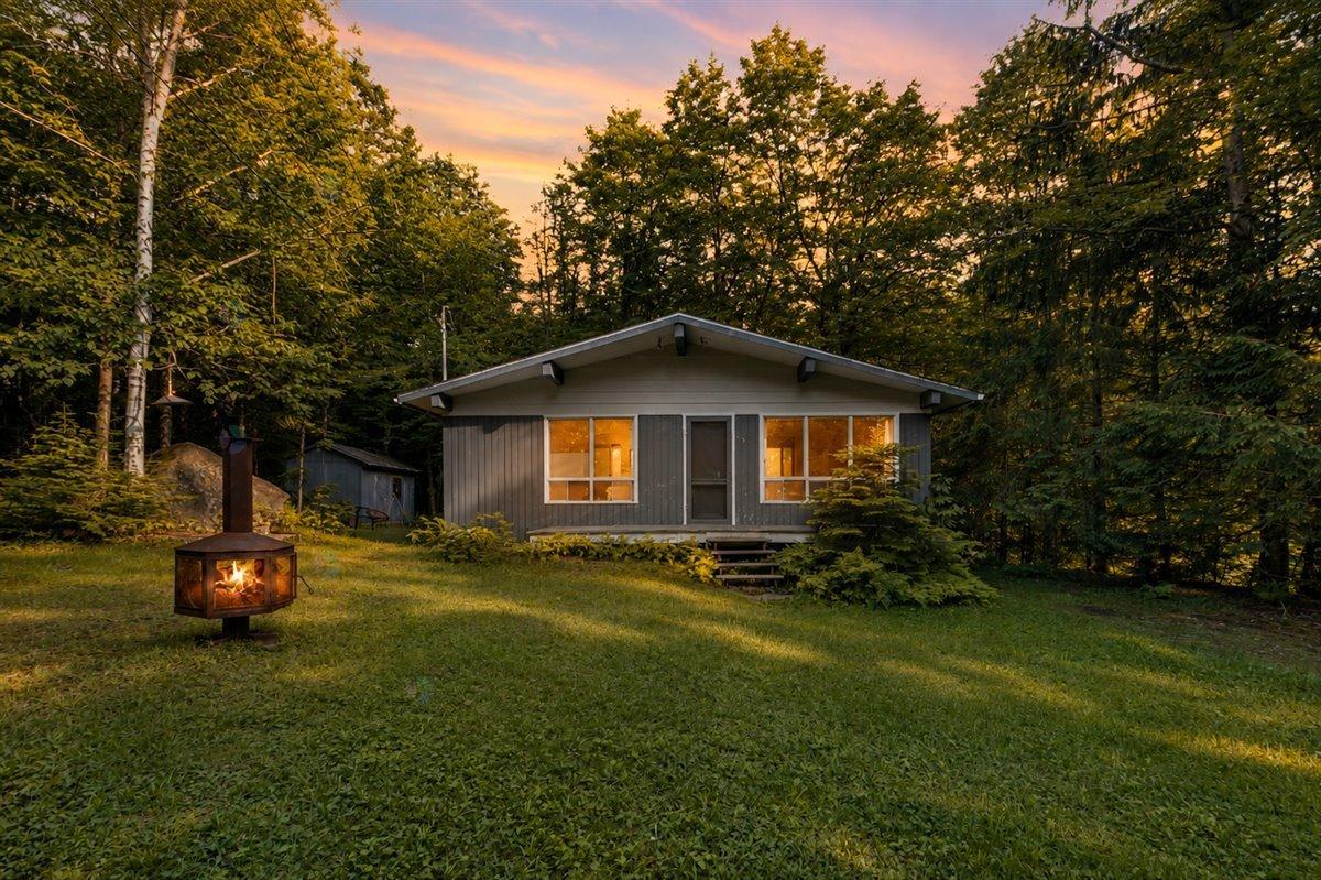 13 258e Avenue, Saint-Hippolyte, Quebec J8A2P2