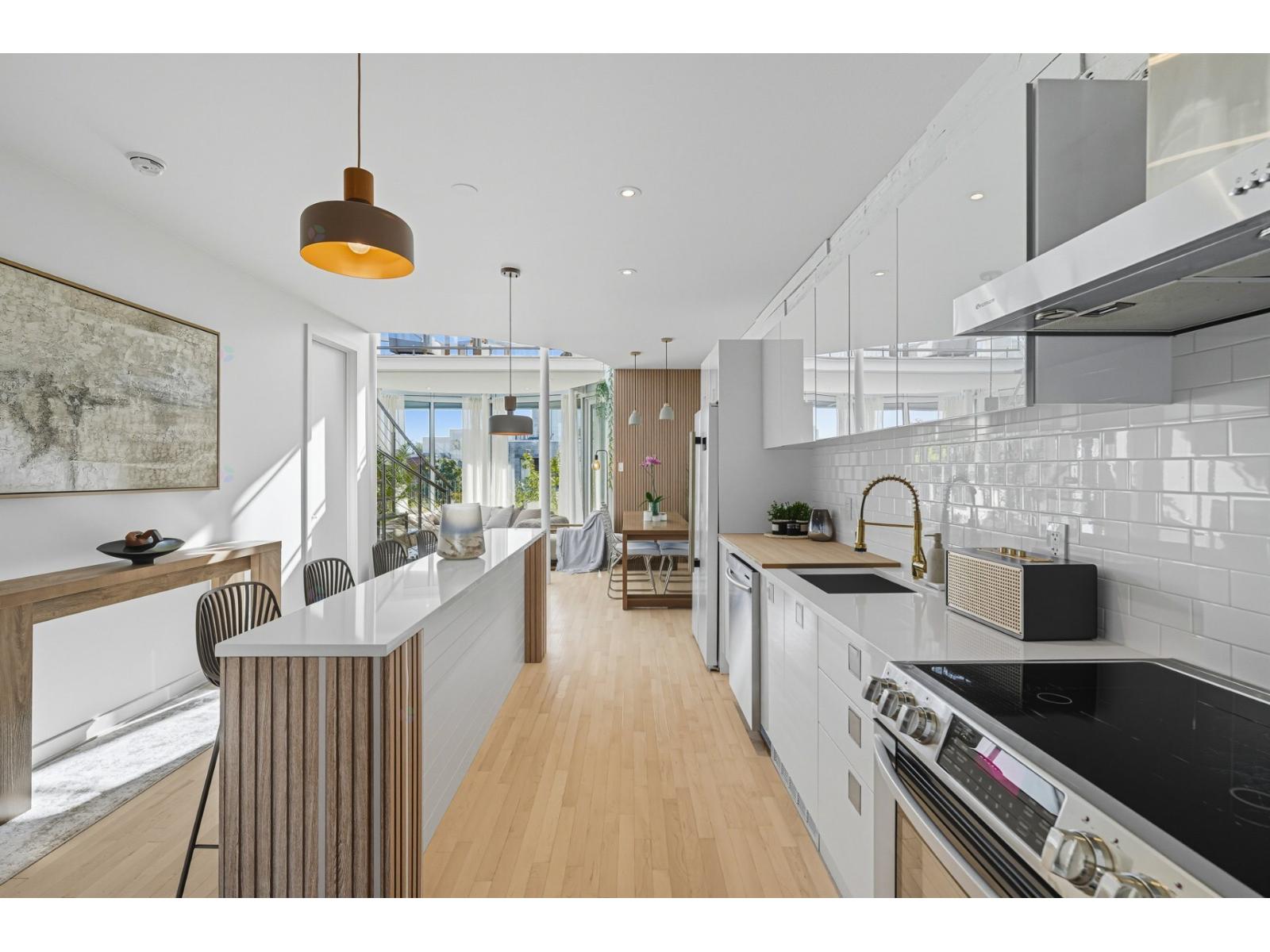For sale: 3802 Av. Coloniale, #301, Montréal (Le Plateau-Mont