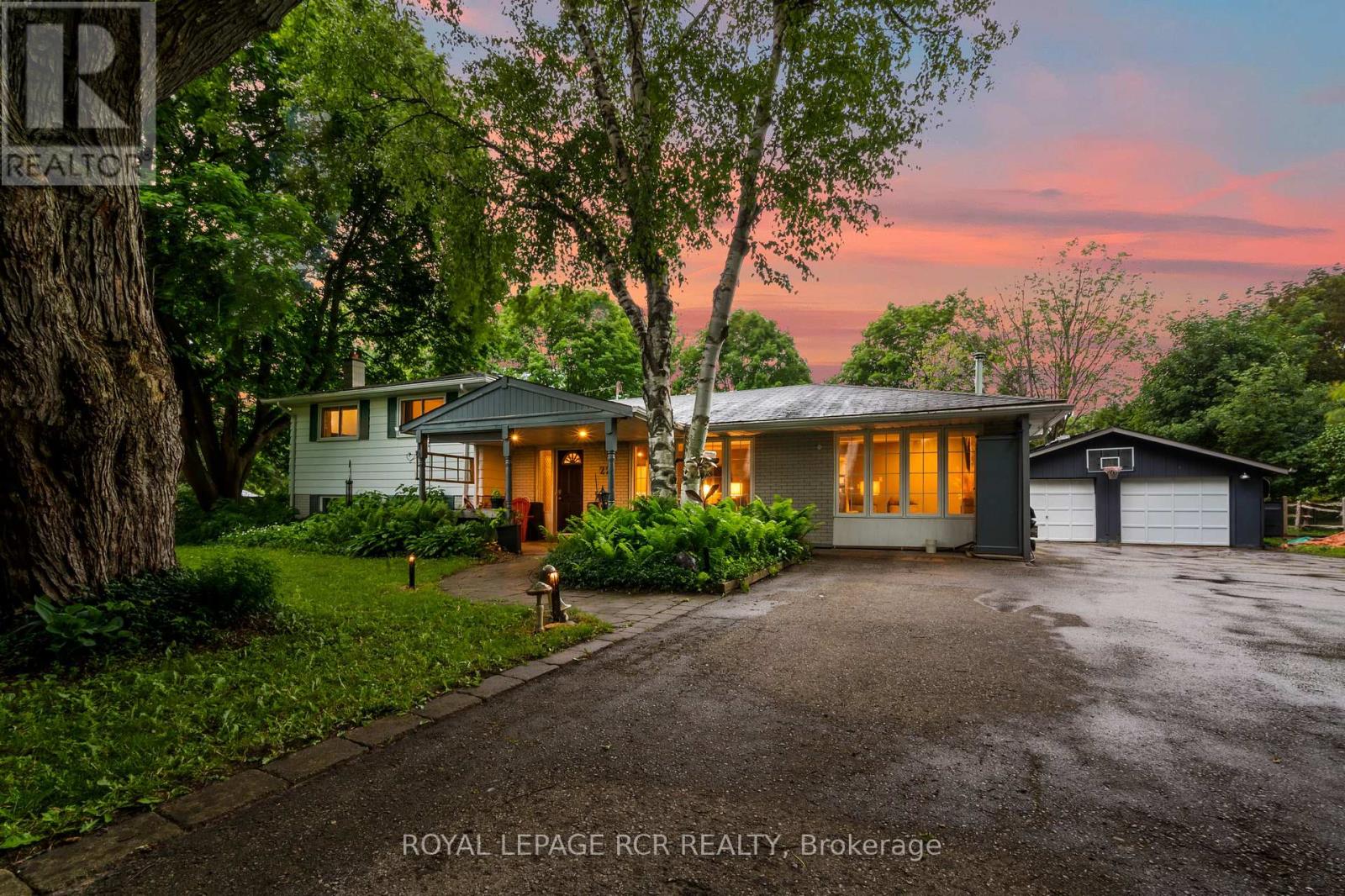 22 RANDY AVENUE