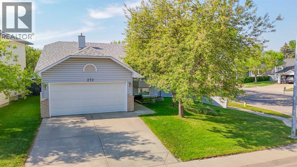 House for Sale in 272 Covington Road NE|Calgary, Alberta T3K4G2
