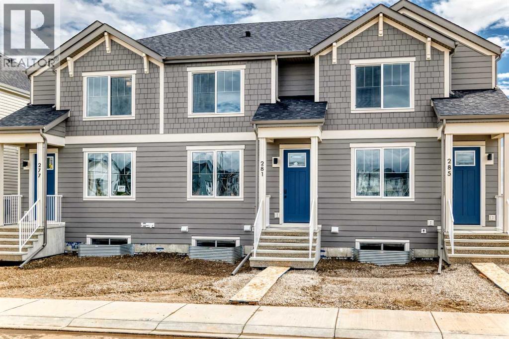 Row / Townhouse for Sale in 281 Heirloom Way SE|Calgary, Alberta T3S0K2