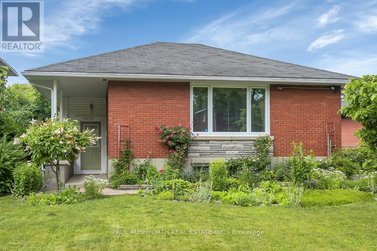 1075 SECORD AVENUE, Ottawa, Ontario K1H8C7
