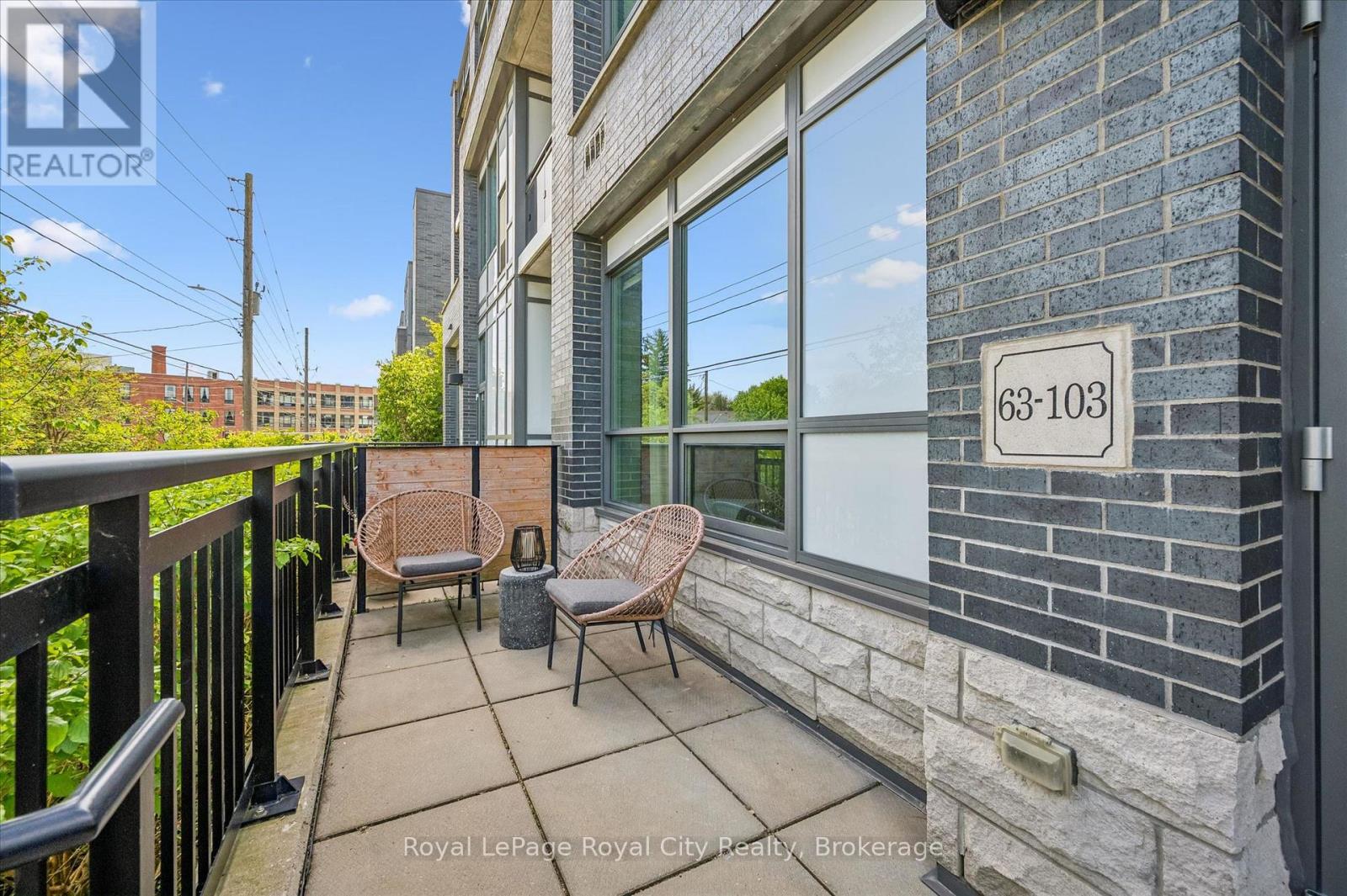 103 - 63 ARTHUR STREET S