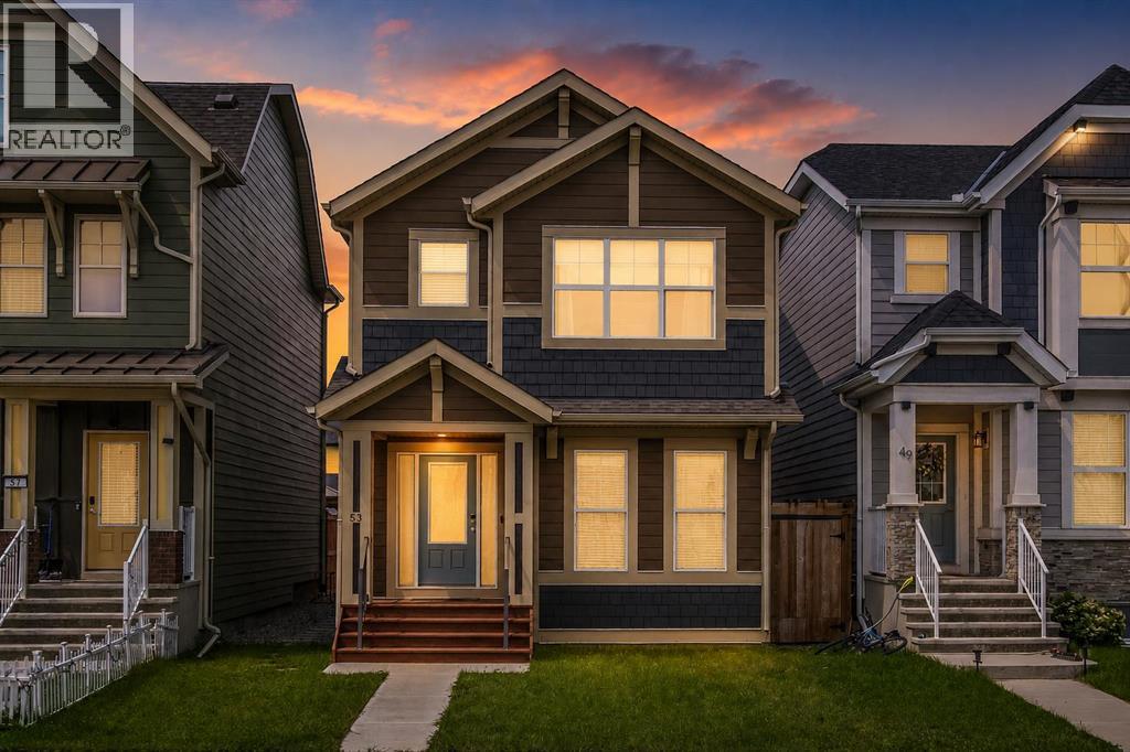 House for Sale in 53 Masters Street SE|Calgary, Alberta T3M2R6