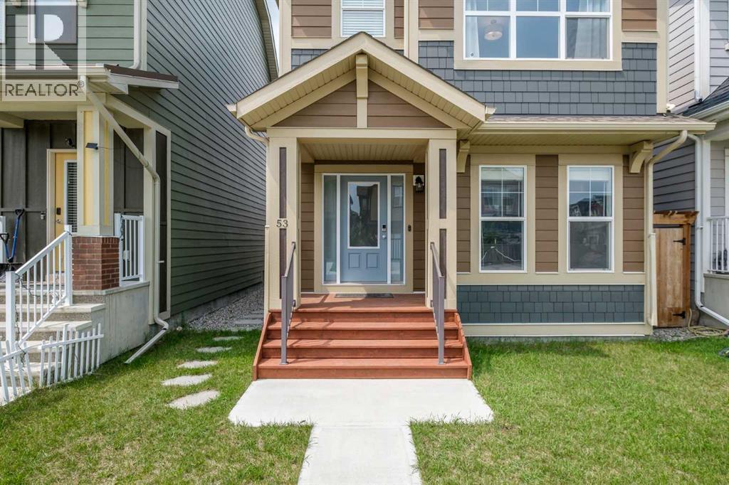 House for Sale in 53 Masters Street SE|Calgary, Alberta T3M2R6 3