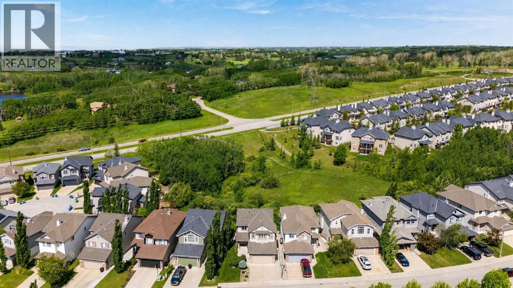 House for Sale in 86 Rockyspring Circle NW|Calgary, Alberta T3G6A1 2