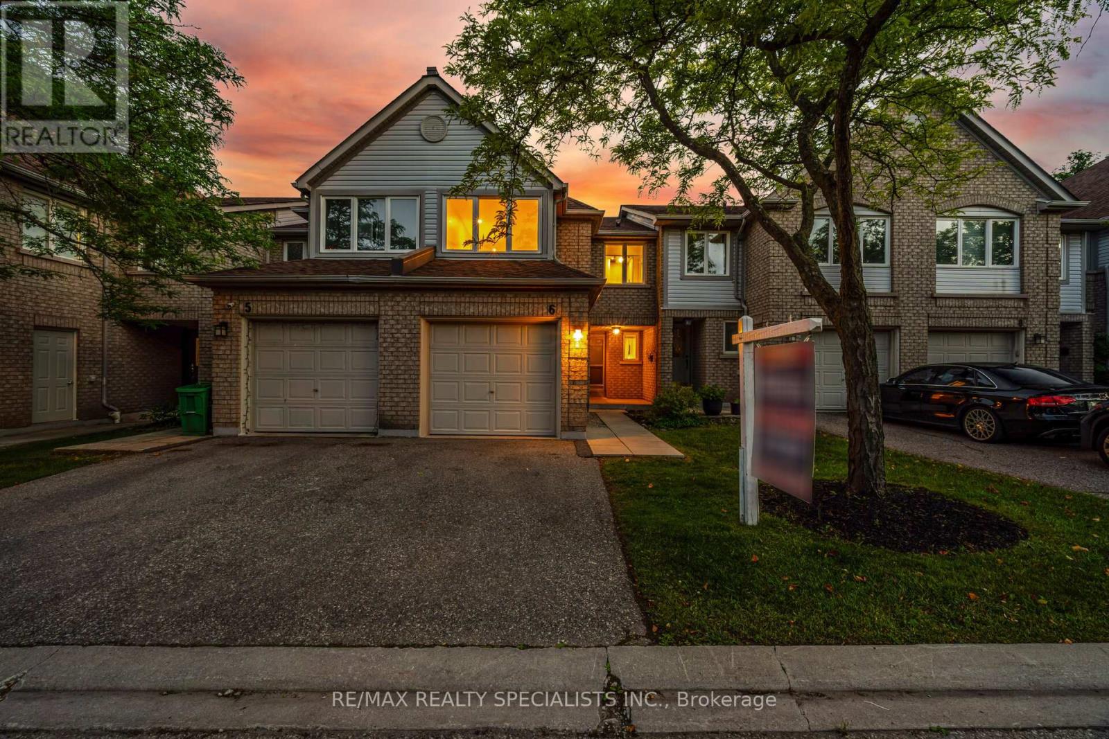 Row / Townhouse for Sale in 6 - 2555 THOMAS STREET|Mississauga (Central Erin Mills), Ontario L5M5P6 2