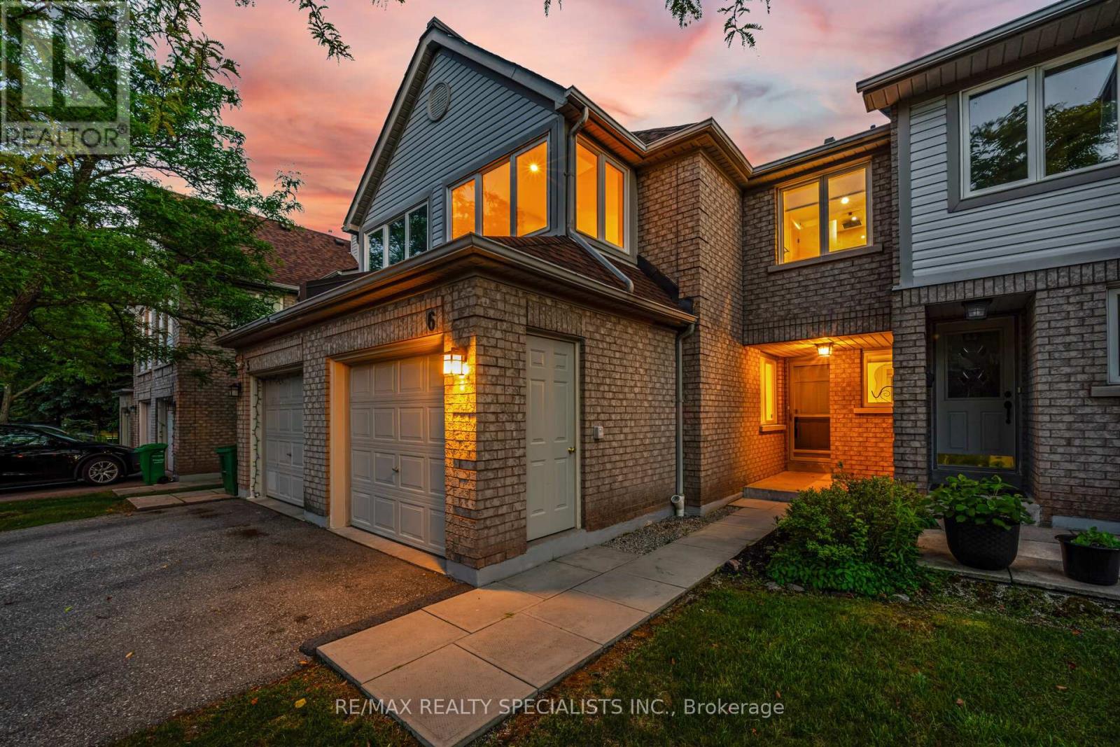 Row / Townhouse for Sale in 6 - 2555 THOMAS STREET|Mississauga (Central Erin Mills), Ontario L5M5P6 3
