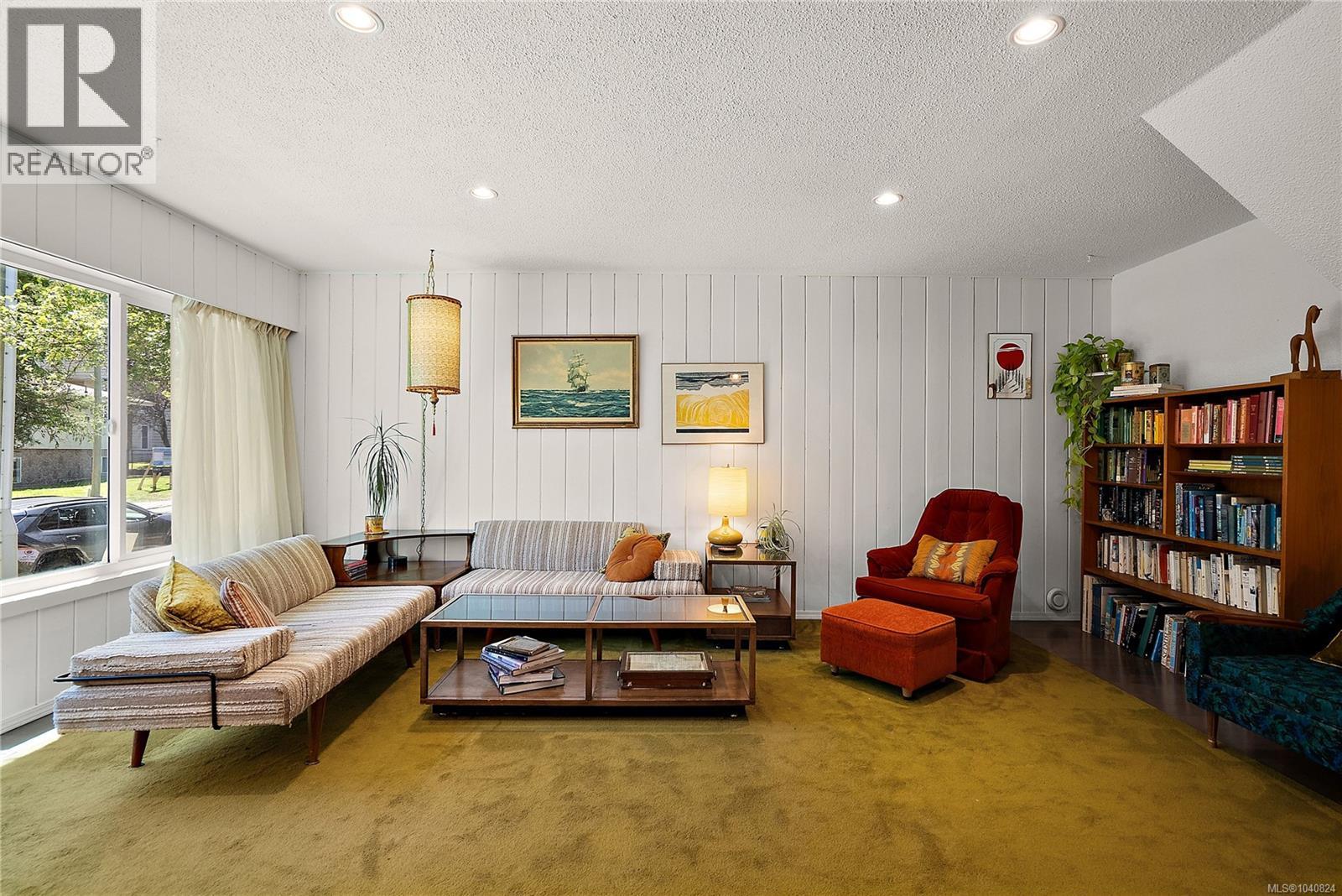 626 Constance Ave