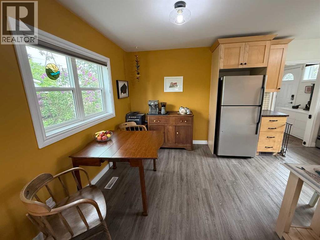 For sale: 4920 51 Avenue, Vermilion, Alberta T9X1S8 - A2318419