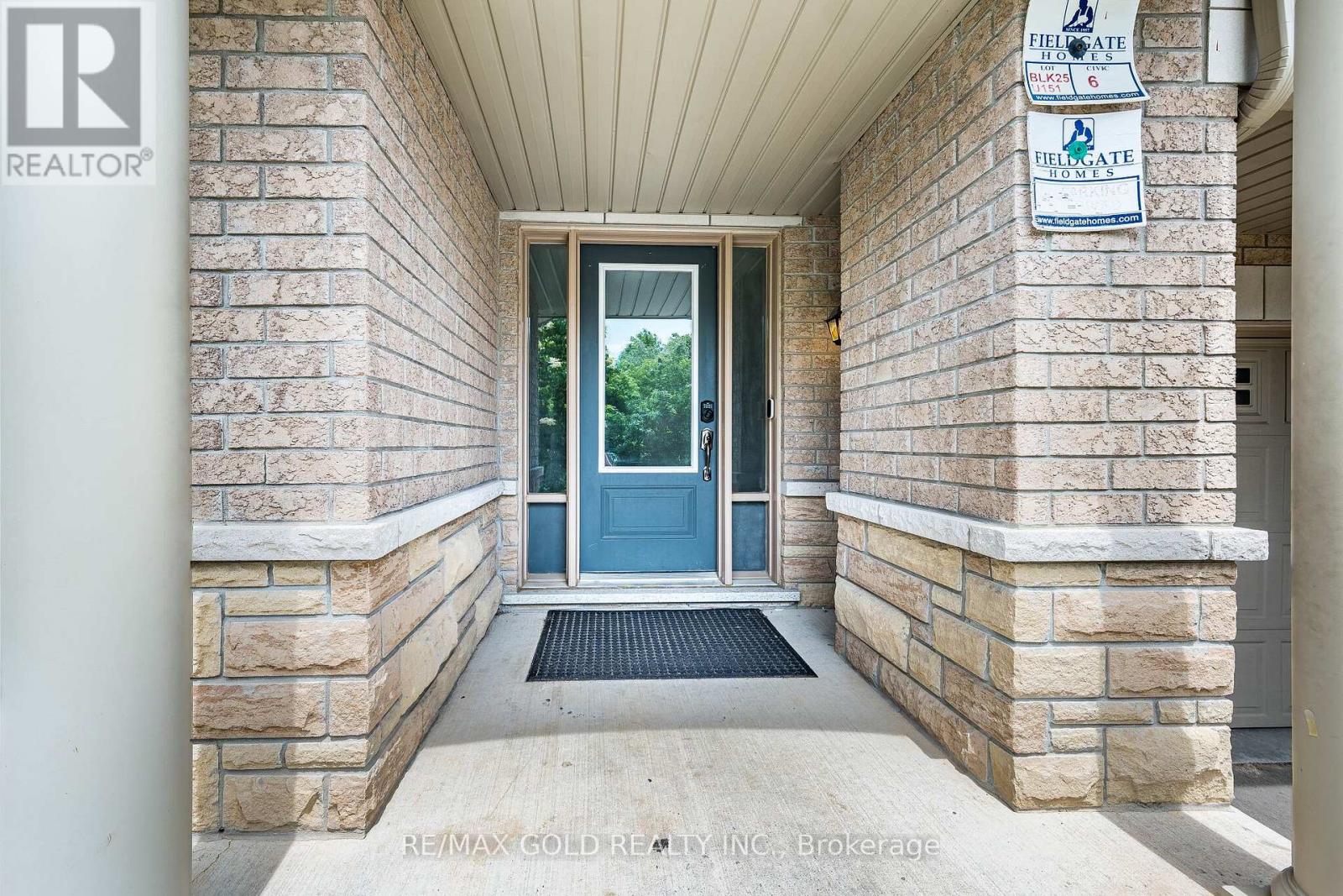 Row / Townhouse for Sale in 151 - 6 PULBERRY CLOSE|Brampton (Credit Valley), Ontario L6Y6E6 5