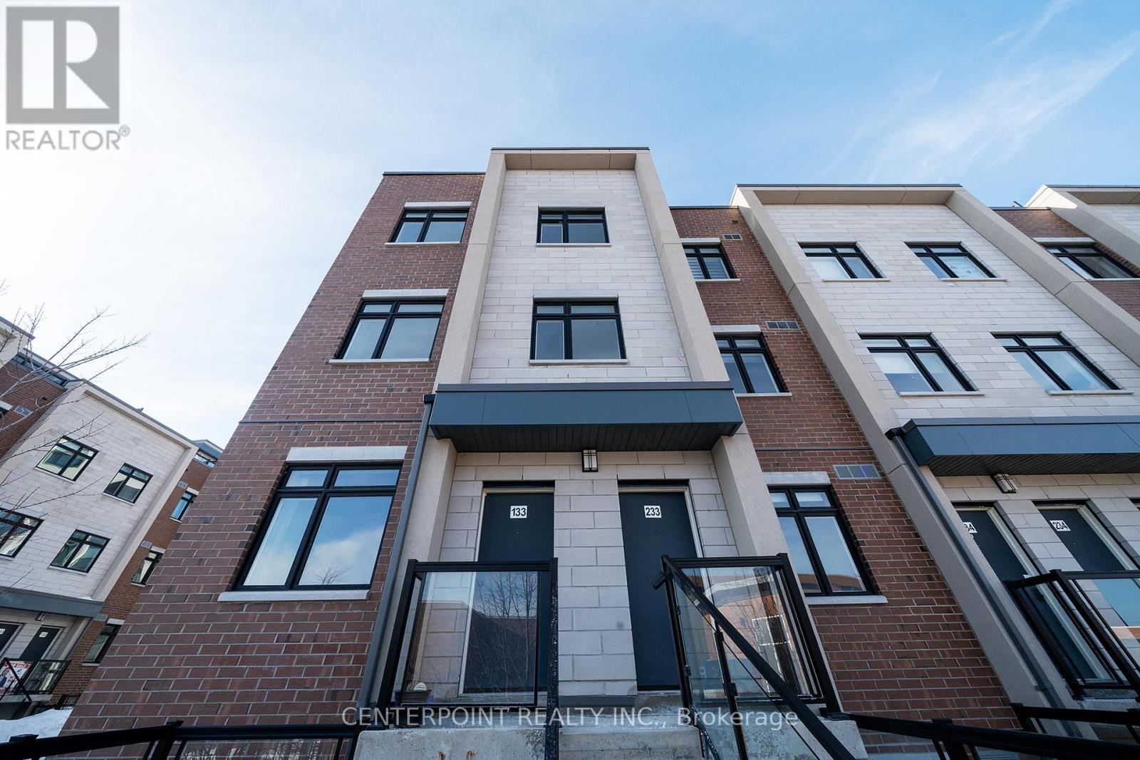 Row / Townhouse for Sale in 233 - 1060 DOUGLAS MCCURDY COMMON|Mississauga (Lakeview), Ontario L5G0C6 2