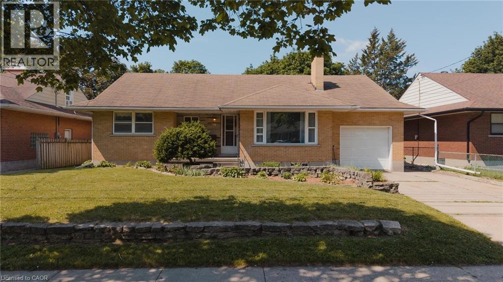223 E RIVER Road E, Kitchener, Ontario N2B2G9