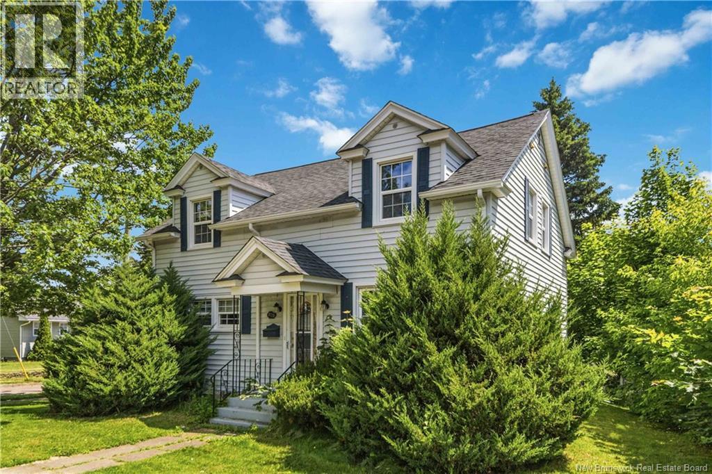 209 Broadway Street, Moncton, New Brunswick E1A3Y3
