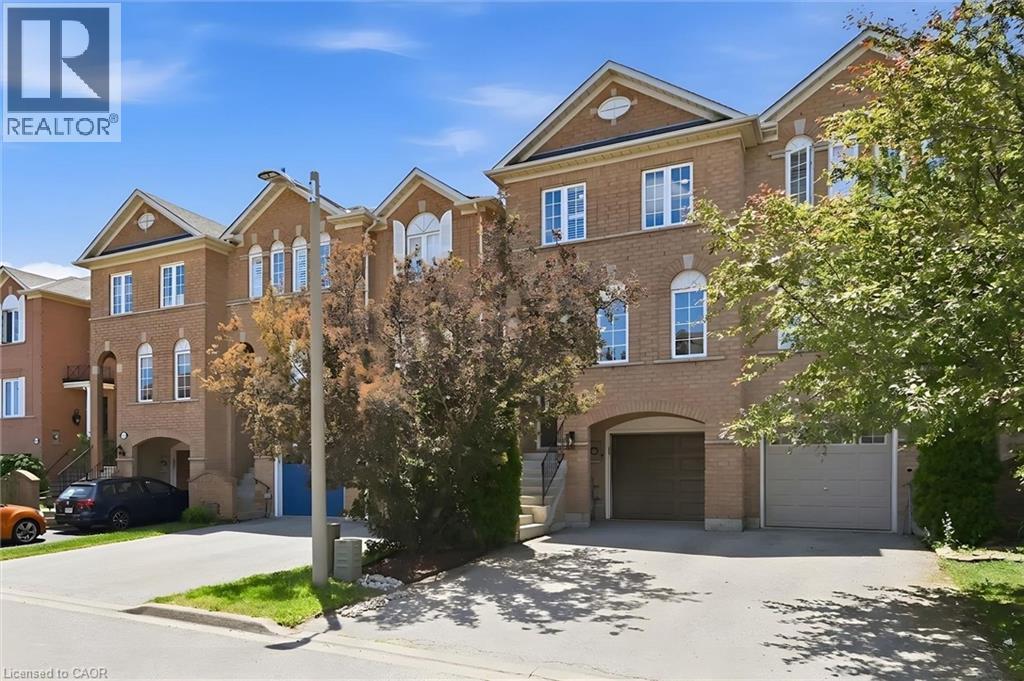 Row / Townhouse for Sale in 2420 RAVINEBROOK Crescent|Oakville, Ontario L6H6Y2 2