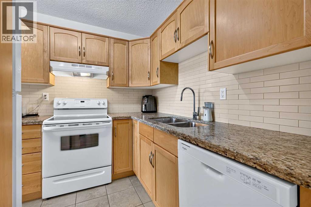 Apartment for Sale in 502, 1123 13 Avenue SW|Calgary, Alberta T2R0L7 2